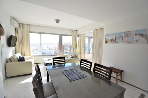 Península 2 Dorm Y Medio, 2 Baños, Buena Orientación!- Ref: 1568