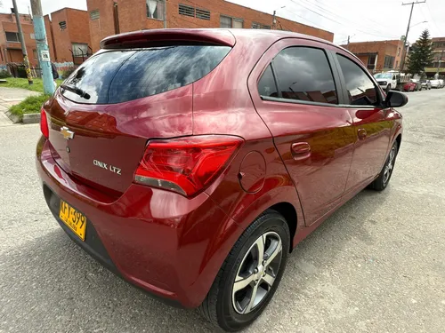 Chevrolet Onix LTZ 1.4 MEC HB