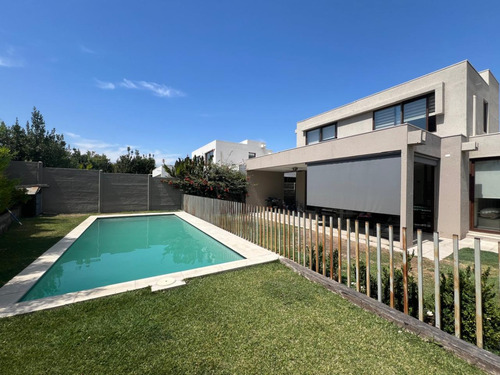 Aguas Claras, Hermosa Casa 3d 3b, Moderna, No Perimetral!