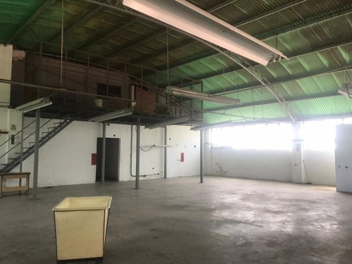 Imagen 4 de 8 de Se Alquila Galpón 300m2 El Llanito 5774