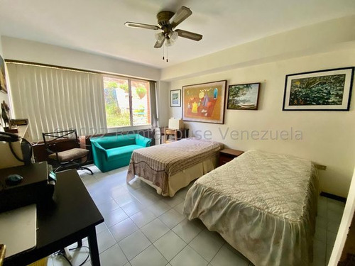 Tg Apartamento En Venta Con Pisos De Mármol, Pisos Bajo Sin Problema De Agua Con Vista Al Ávila, En Las Mercedes 23-26804 Ys
