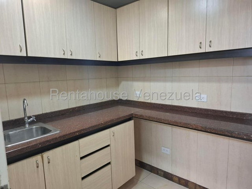Oficina En Alquiler, Chacao, Mls #25-18859