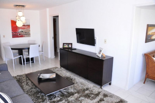 Venta De Apartamento 2 Dormitorios, En Playa Brava