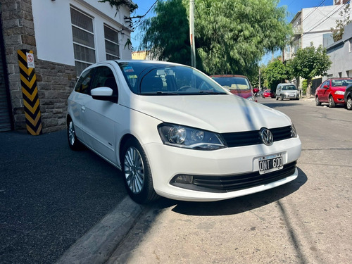 Imagen 3 de 25 de Volkswagen Gol Trend 1.6 Highline 3p 2015