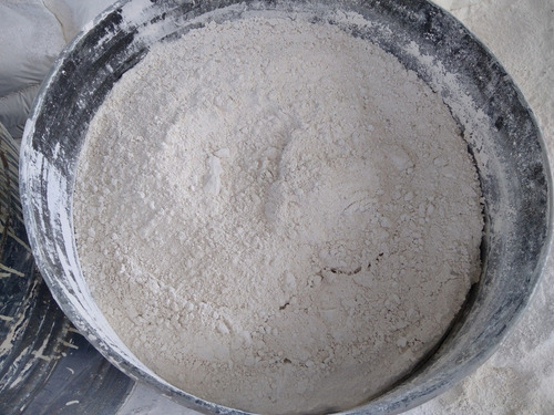 Cal En Polvo En Pipotes De 100 Kilos.