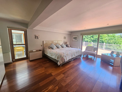 Tejada Con Niveles 4dort+4baños+10estc+bod+gy+piscina+jardin