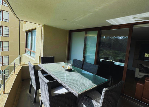 Departamento En Venta De 4 Dorm. En Papudo