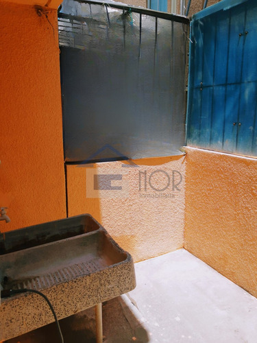 501.b1.vr.3. Casa En Heroes De Tecámac Ii Con 2 Recamaras 1 Baño, Cajon De Estacionamiento Tambien Cuenta Con Dos Niveles, Patio Trasero , Buena Ventilación E Iluminación Con Supermercados Cercanos