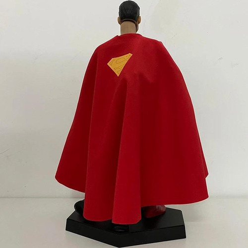 Estátua Superman Clássico Action Figure Boneco Homem De Aço