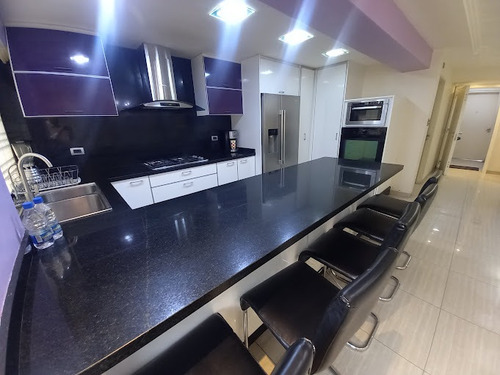 Alquiler De Apartamento En Resd. Parque Chaguaramos,