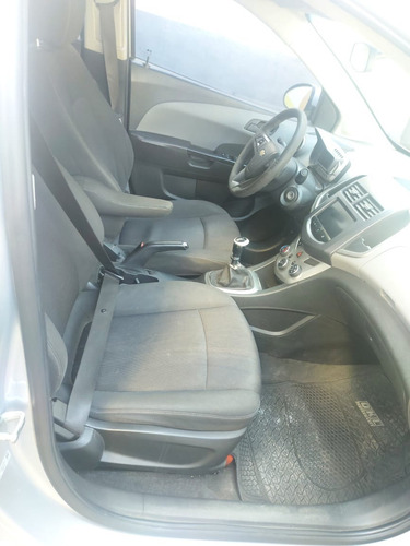 Imagen 18 de 21 de Chevrolet Sonic Lt 1.4 4p Sedan C/gnc