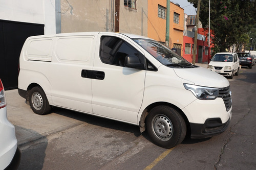 Hyundai Starex 2.4 Cargo Van