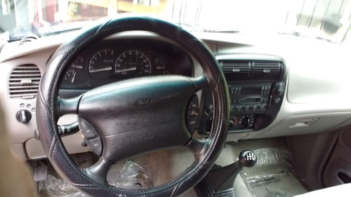Ford Explorer 1997 4.0 Xlt 4x2
