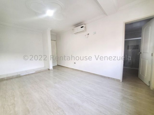 Imagen 10 de 30 de A Estrenar! Lujoso Townhouse Amoblado Resd. Cantarrana Suites Maracay 23-8741 Ejc 04243439046