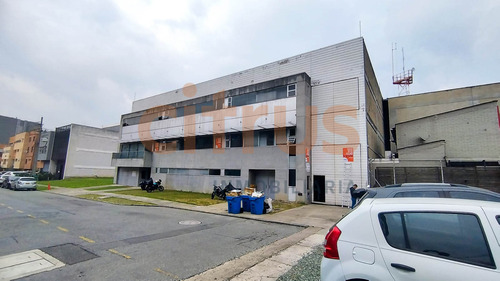 Bodega En Arriendo En Sabaneta - Sabaneta