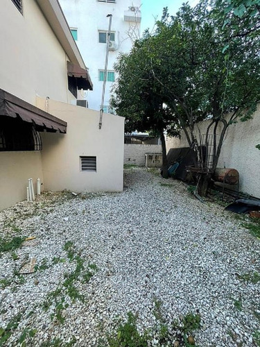 For Sale Casa En Los Cacicazgos De 3 Habitaciones Con 4 Parqueos