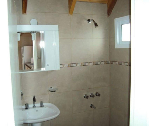 Complejo De Cabañas En Venta - 3 Dormitorios 3 Baños - 445mts2 - Balneario Marisol