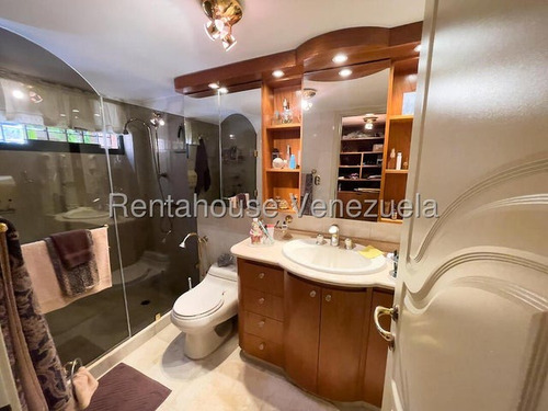 Impecable Y Lujoso Town House En Venta En La Union, Mls #25-21206