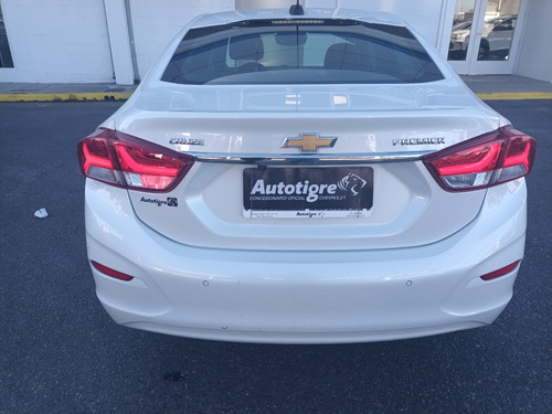 Chevrolet Cruze 1.4 Premier Sedan