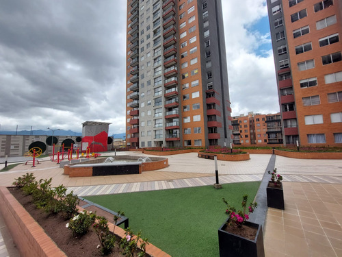 Acsi 542. Apartamento En Bogota La Pradera