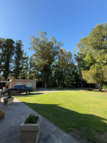 Casa Quinta Con Dos Construcciones.