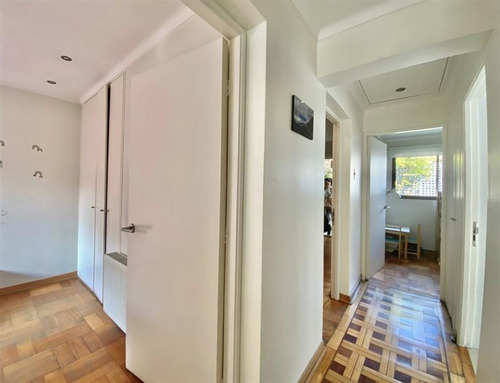 Casa En Venta De 3 Dorm. En Vitacura