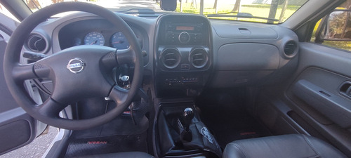 Nissan NP300 2.5 Cabina Doble 133cv 4x2