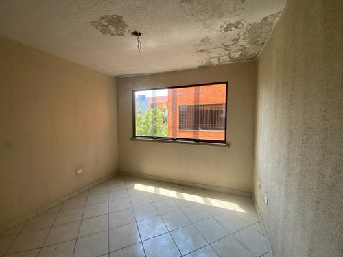 En Venta Pent House, Res. Poblado De San Diego