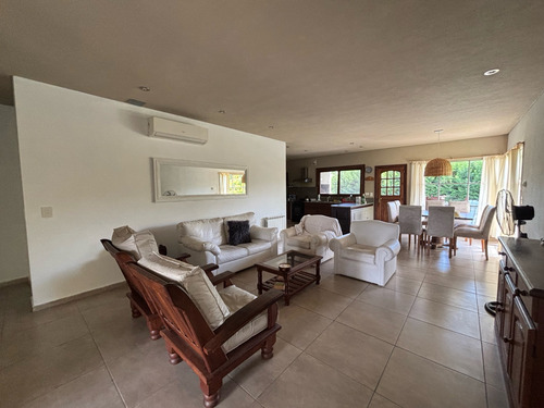 Casa En Alquiler Y Venta En San Alfonso Pilar Del Este | Vco Propiedades