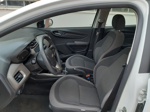 Imagem 7 de 12 de Chevrolet Prisma Lt 1.0 8v Flex Manual Completo