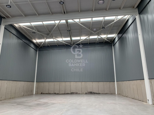 Bodega 670 M2 200 Oficinas
