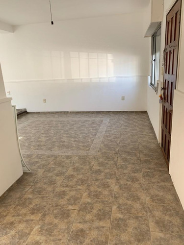 Imagen 12 de 12 de Cómoda Casa Prox. Centro Comercial De Peñarol