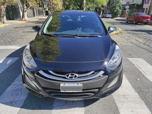 Imagen 8 de 13 de Hyundai I30 Premium 2014 Gpdevoto