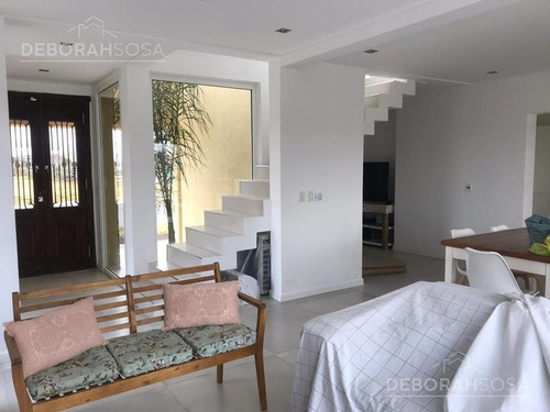 Imagen 8 de 19 de Linda Y Cómoda Casa En Venta, Barrio Araucarias. Puertos Del Lago