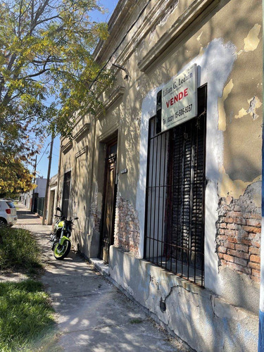 Imagen 13 de 16 de Venta De Casona 5 Dormitorios En Los Hornos, La Plata