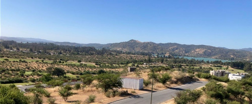 Imagen 3 de 11 de Sitio En Marina Golf Con Hermosa Vista Al Lago Rapel