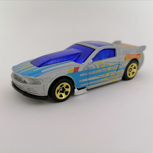 Hot Wheels 13 Ford Mustang Gt Racer Muscle Gris 