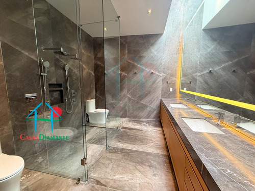 Cd Casa Ópera. Residencia De Lujo Con Elevador, Jardín Privado Y 8 Estacionamientos