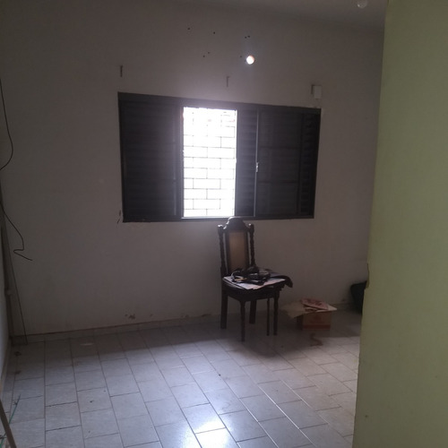 Casa Elegante C/ Suite-8 Cômodos + Edícula Separada(3 Cômodos)