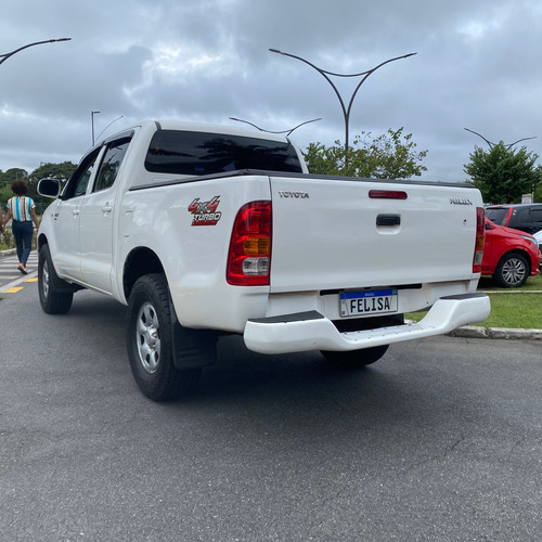 Toyota Hilux 2.5 Cab. Dupla 4x4 4p
