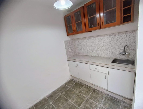 Casa + 2 Apartamentos En Venta En Reducto. Rentabilidad Mayor Al 10%