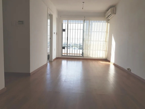 Apartamento En Alquiler Avda. Rivera, Pocitos