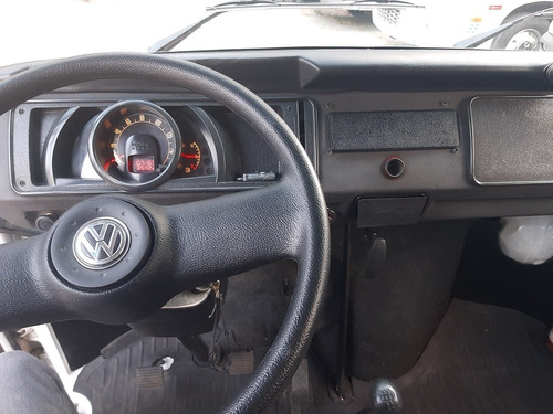 Imagem 8 de 10 de Volkswagen Kombi 2014 1.4 Standard Total Flex 3p