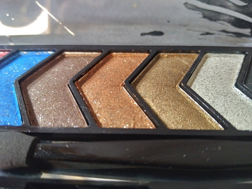 Paleta De Sombras 8 Colores Brillantes Role Rose Negro Inten