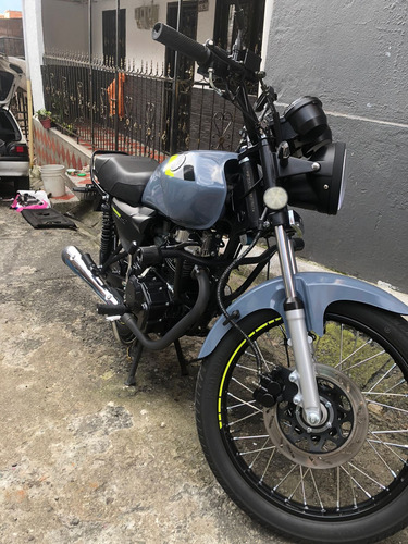 Moto Nkd En Muy Buen Estado Como Nueva