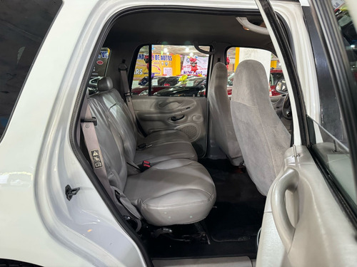 Ford Expedition 4.6 Xlt 4x2 Mt