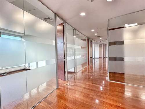 Amplia Oficina En Arriendo, El Golf, Las Condes