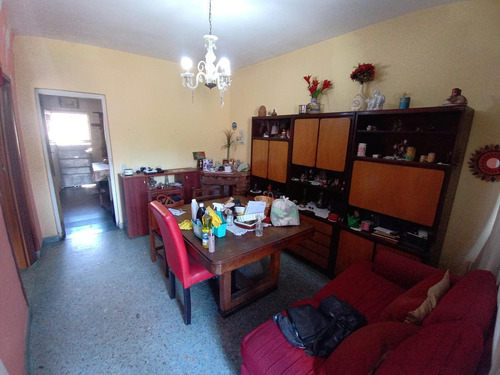 Imagen 3 de 16 de Casa En Venta En Gregorio De Laferrere