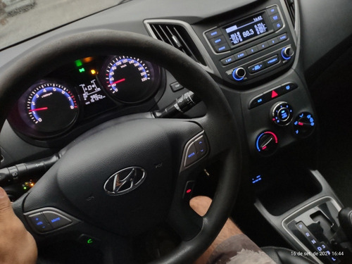 Imagem 13 de 14 de Hyundai Hb20s 1.6a Comf Plus