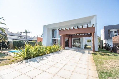 Imagem 2 de 12 de Casa À Venda Em Xangri-lá - Ca01218 - 68382747